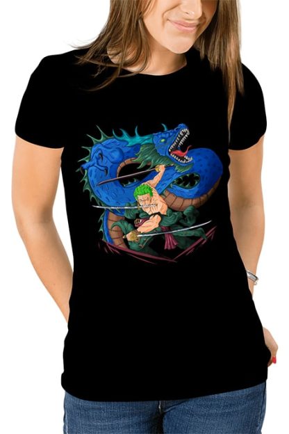 polera negra de mujer con diseño de Roronoa Zoro y dragon de One Piece