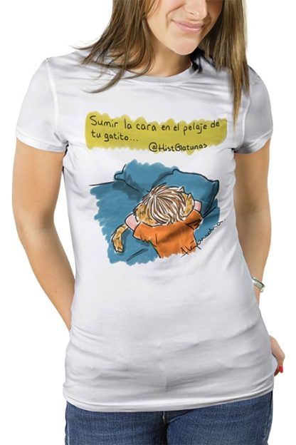 Viñeta con texto "Sumir la cara en el pelaje de tu gatito", diseño por Alejandra Aceves, conocida como Alita de HistCotidianas