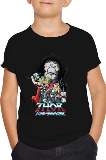 polera negra de niño con diseño de gorr, thor, Mighty Thor de thor love and thunder